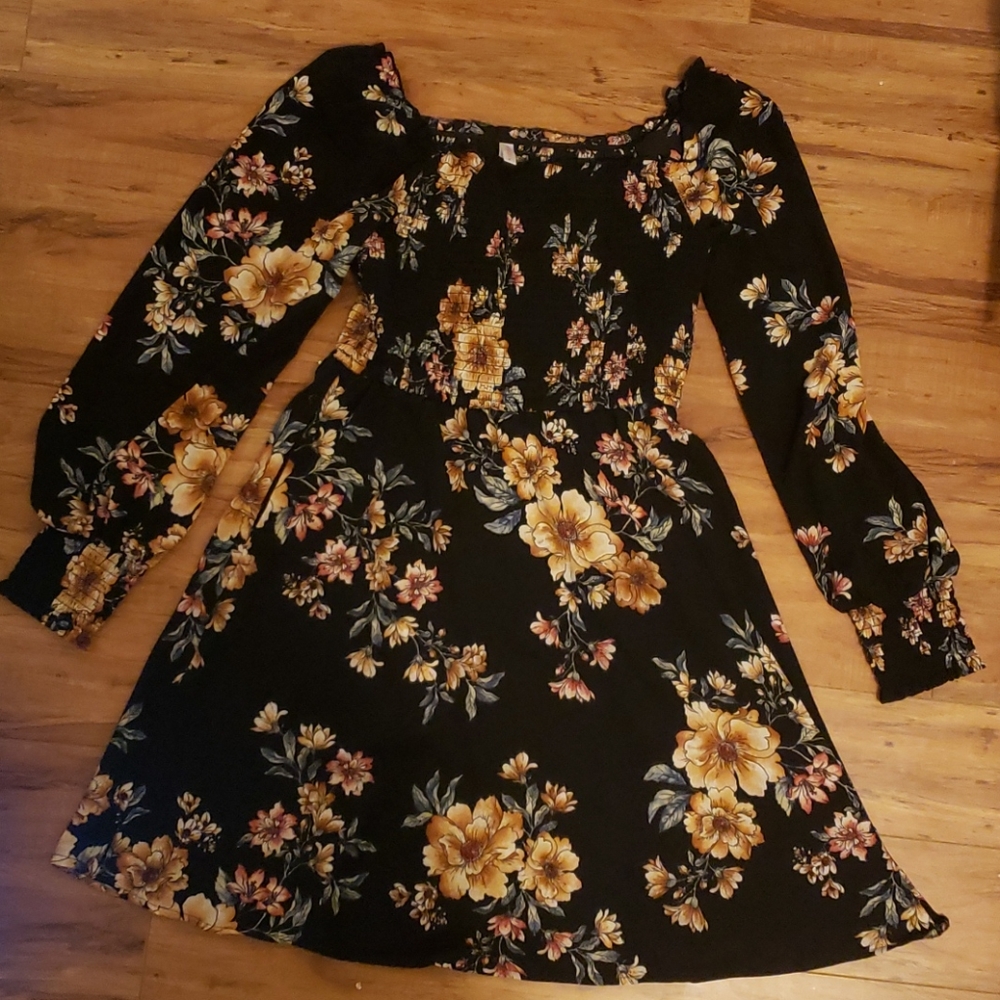 Women dress